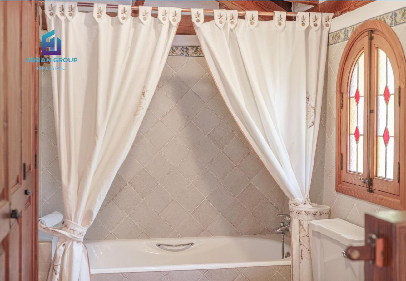Casa rural en Pollensa / Pollença - Estupenda Villa en Pollensa  con Piscina y Yacusi