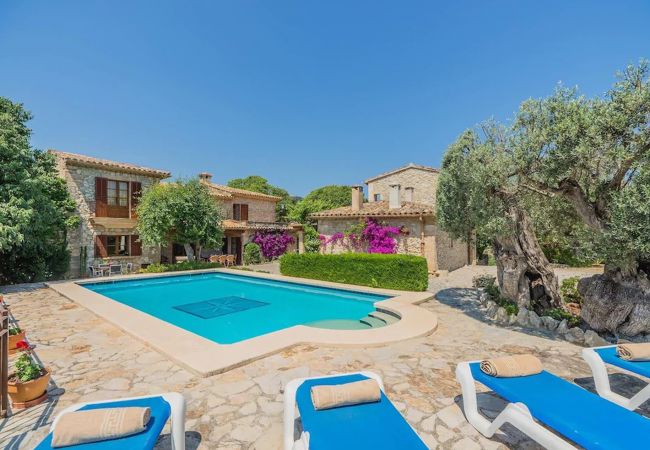 Villa en Pollensa - Villa de Lujo para disfrutar en familia 