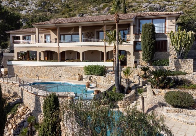 Chalet en Port de Pollença - Villa Ánforas en El Vilà