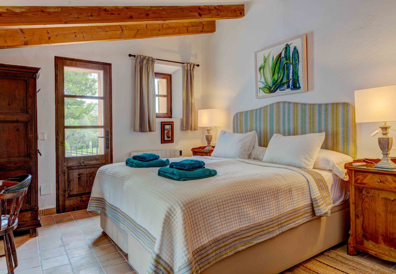 Casa rural en Pollensa - Finca reformada con piscina climatizada entre Pollensa y Puerto Pollensa