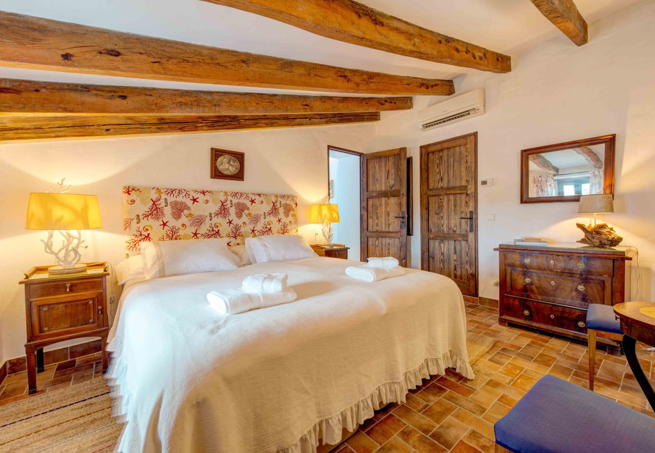 Casa rural en Pollensa - Finca reformada con piscina climatizada entre Pollensa y Puerto Pollensa