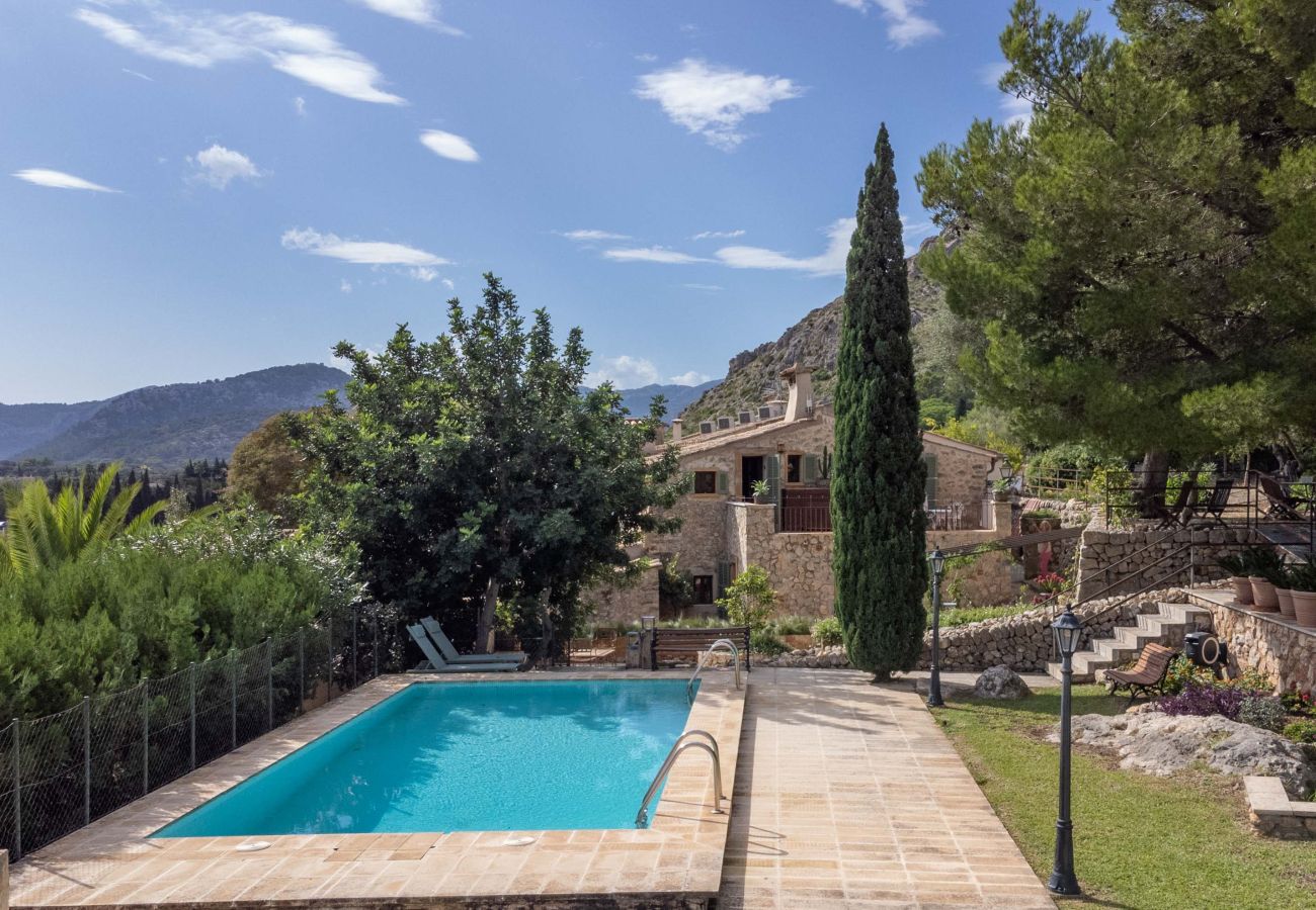 Casa rural en Pollensa - Finca reformada con piscina climatizada entre Pollensa y Puerto Pollensa