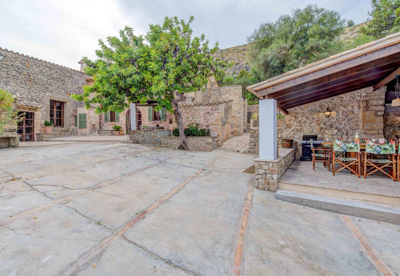 Casa rural en Pollensa - Finca reformada con piscina climatizada entre Pollensa y Puerto Pollensa