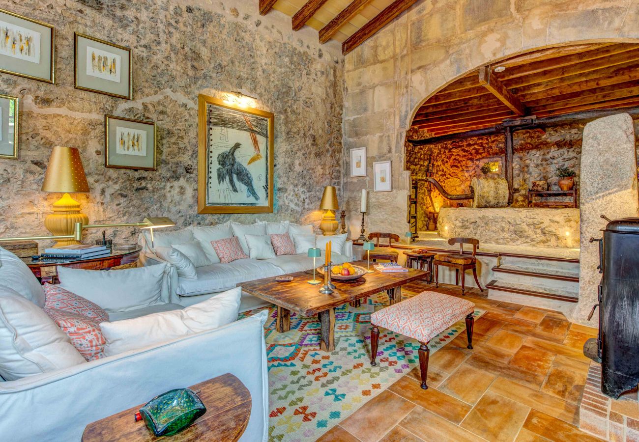 Casa rural en Pollensa - Finca reformada con piscina climatizada entre Pollensa y Puerto Pollensa