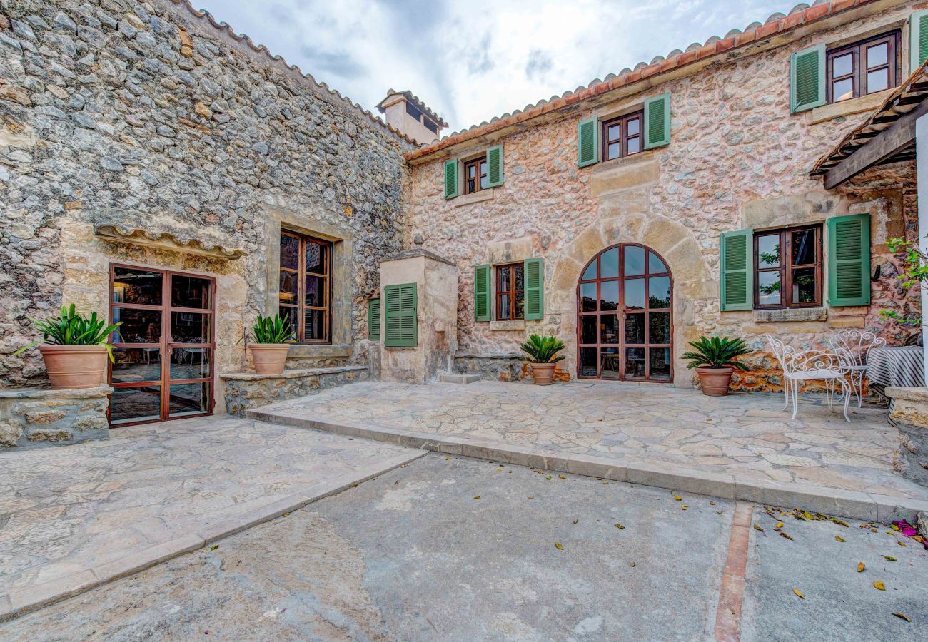 Casa rural en Pollensa - Finca reformada con piscina climatizada entre Pollensa y Puerto Pollensa