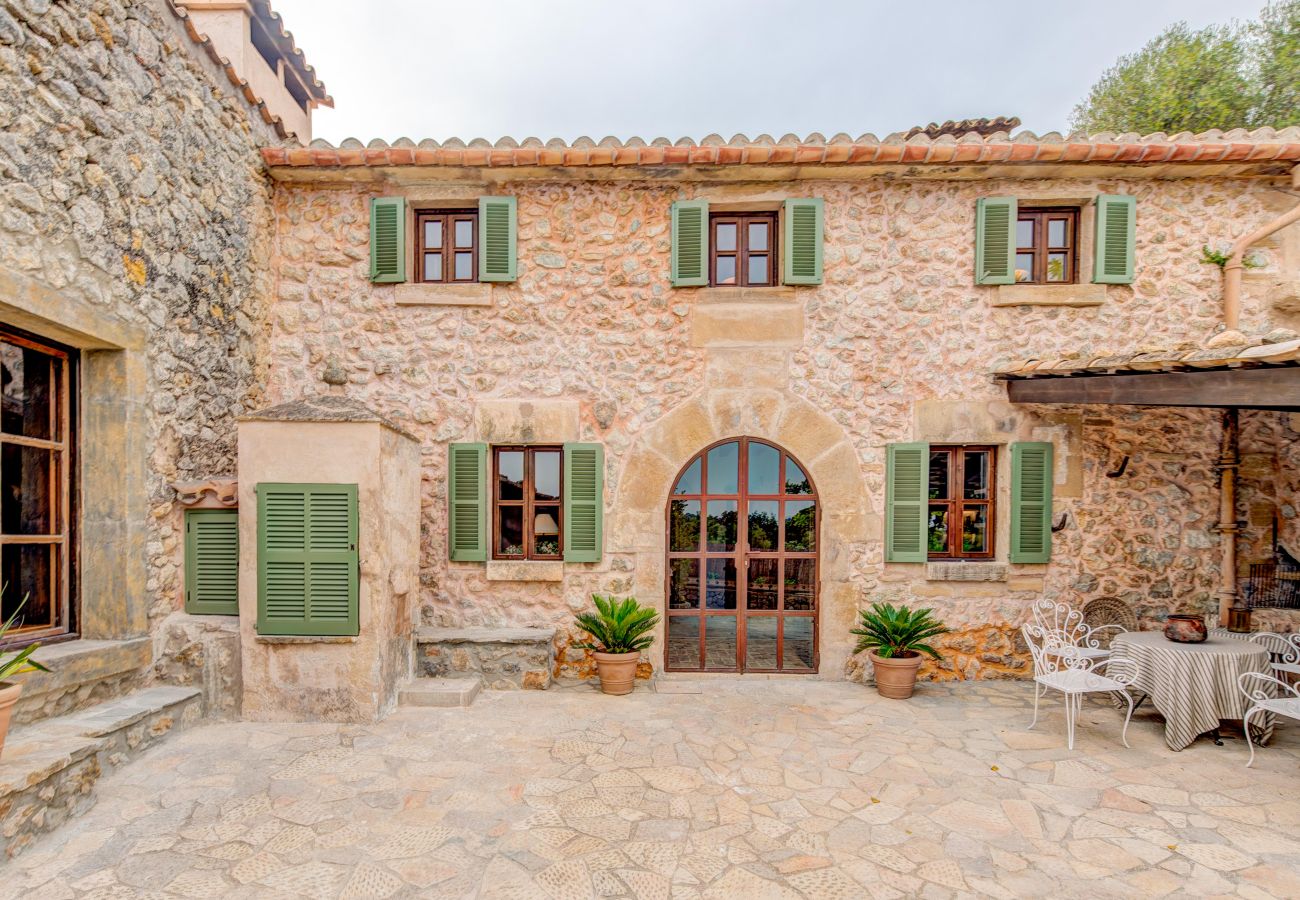 Casa rural en Pollensa - Finca reformada con piscina climatizada entre Pollensa y Puerto Pollensa