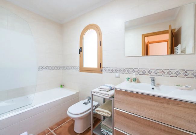 Chalet en Marratxi - Casa con Piscina en Mallorca, Ses Llegitimes Chalet en Marratxi - Casa con Piscina en Mallorca, Ses Llegitimes