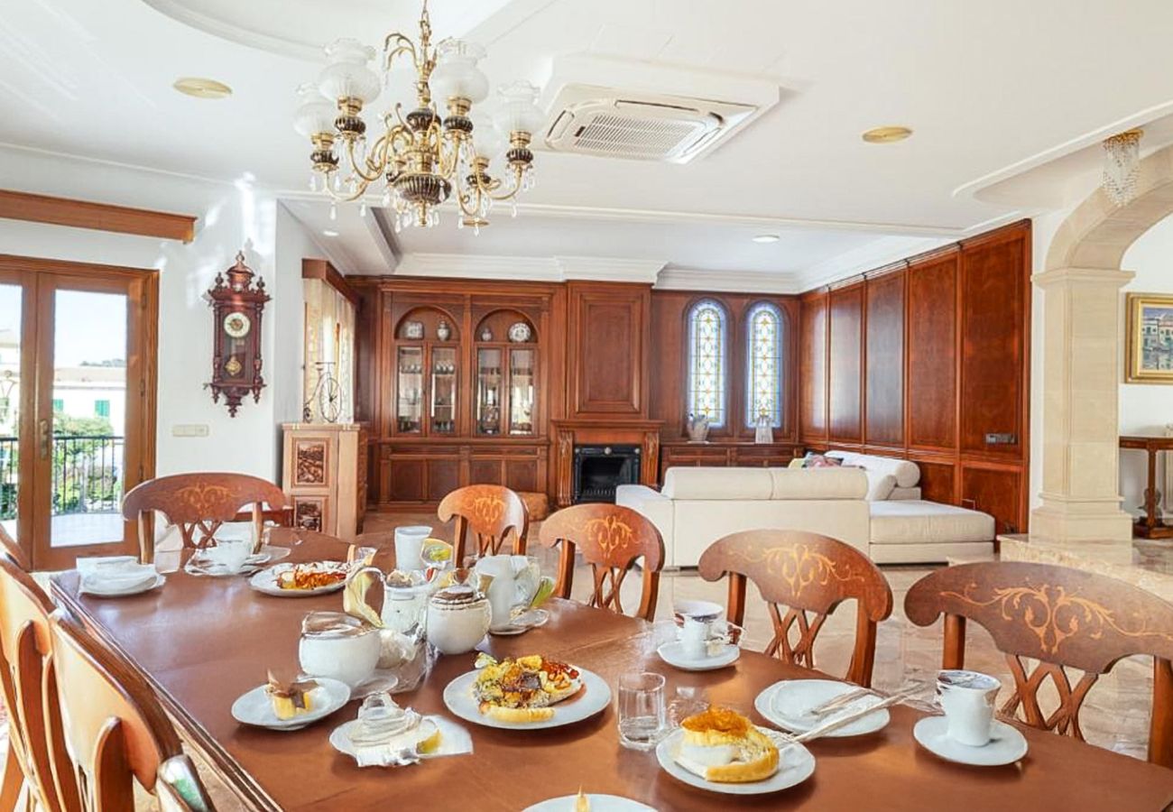 Chalet en Santa Margarida - Lujosa villa tradicional mallorquina de 4 dormitorios