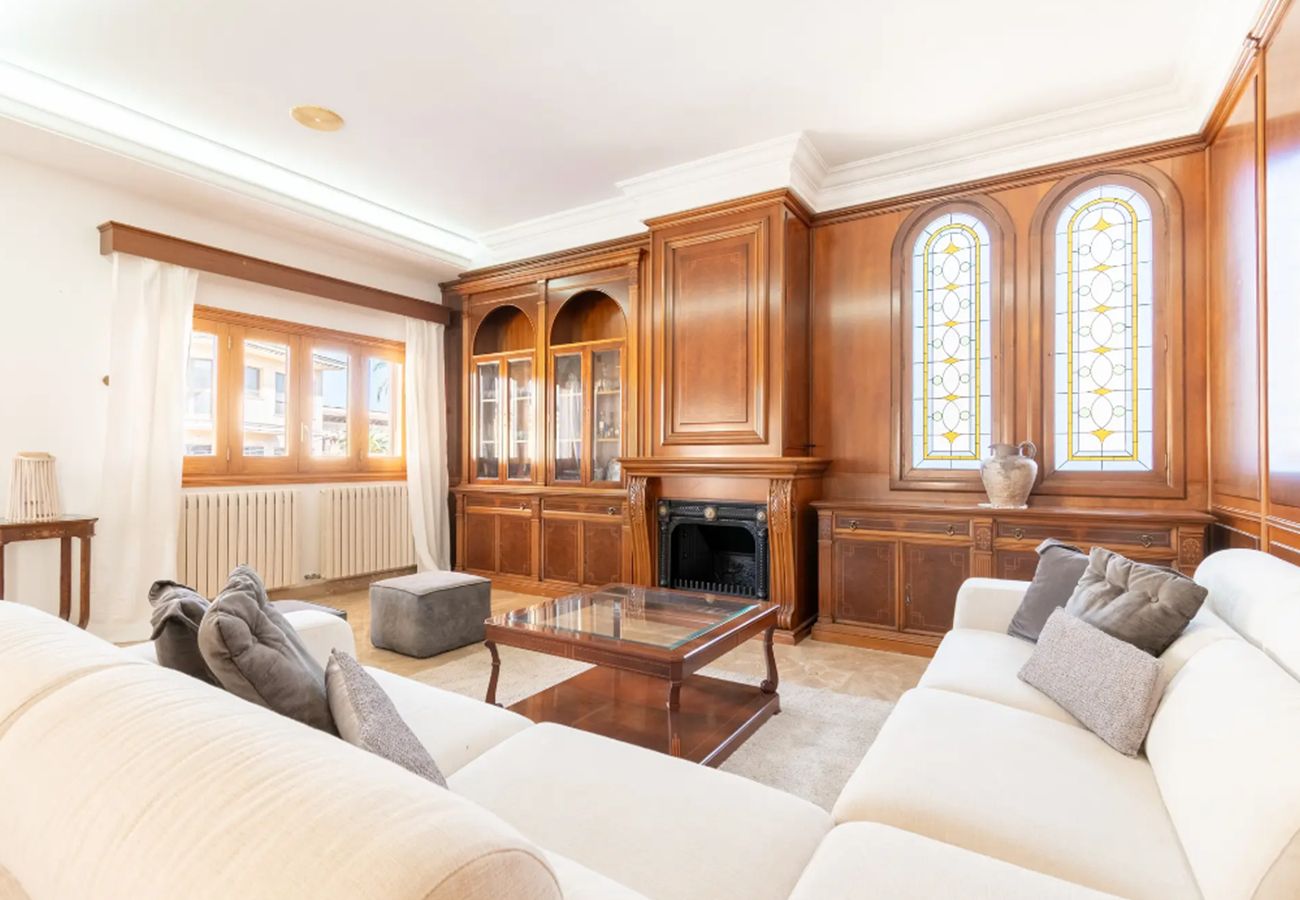 Chalet en Santa Margarida - Lujosa villa tradicional mallorquina de 4 dormitorios