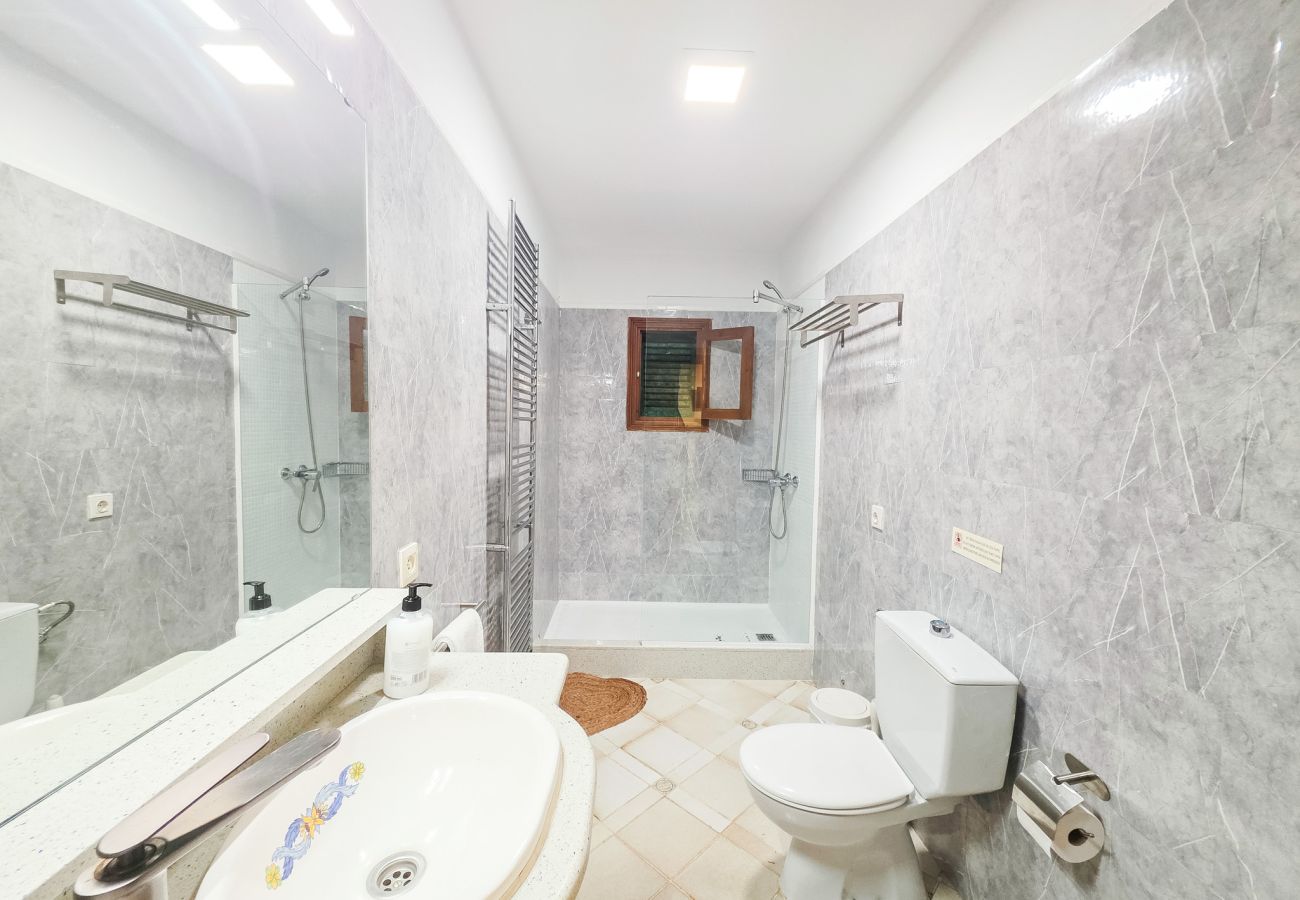 Villa in Santa Margarida - Große Villa zum Genießen und Ausruhen