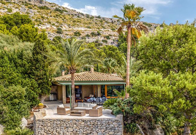 Chalet in Port de Pollença - Exklusive Luxusvilla mit Meerblick Chalet in Port de Pollença - Exklusive Luxusvilla mit Meerblick