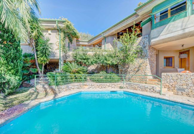 Chalet in Port de Pollença - Exklusive Luxusvilla mit Meerblick Chalet in Port de Pollença - Exklusive Luxusvilla mit Meerblick