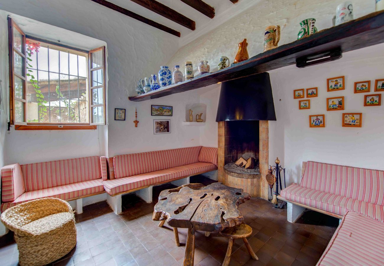 Villa in Port de Pollença - Wunderschönes, rustikales Anwesen in der Nähe von Pollensa