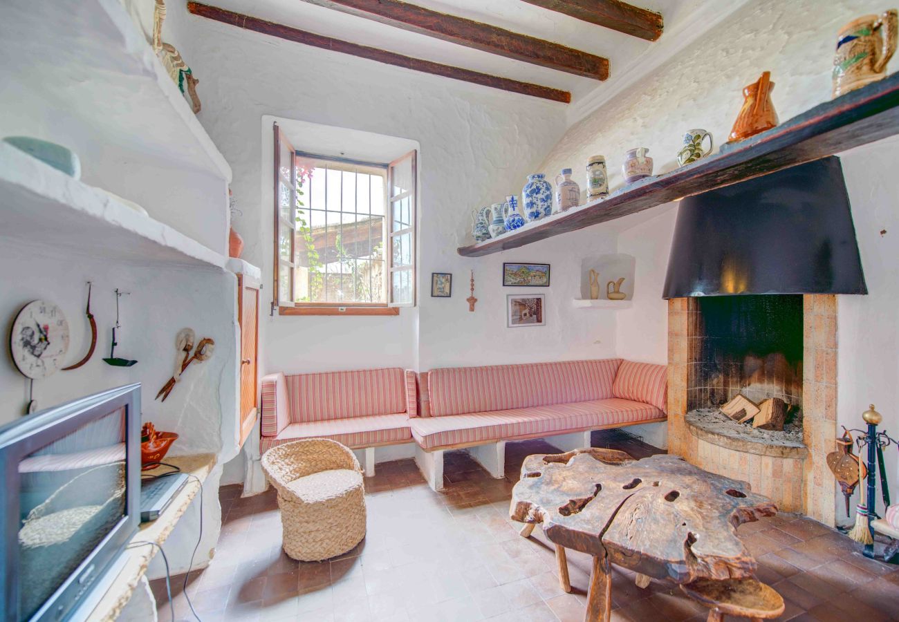 Villa in Port de Pollença - Wunderschönes, rustikales Anwesen in der Nähe von Pollensa