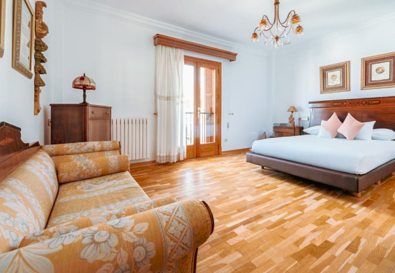 Chalet in Santa Margarida - Luxuriöse traditionell mallorquinische 4SZ Dorfvilla