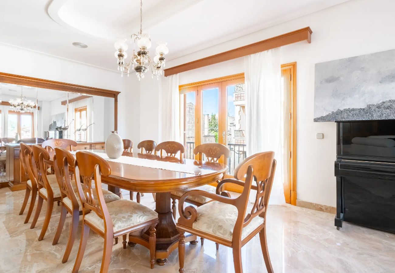 Chalet in Santa Margarida - Luxuriöse traditionell mallorquinische 4SZ Dorfvilla